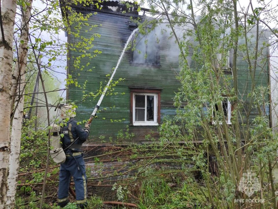 Пожар в частично расселённом доме ликвидирован Пожар в частично расселённом доме ликвидирован
