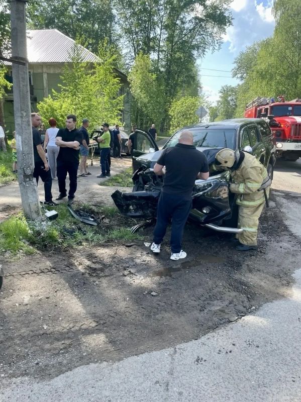 В Коряжме в ДТП пострадали три человека В Коряжме в ДТП пострадали три человека