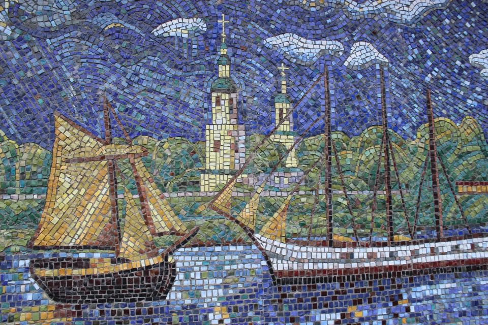 Мозаика в центре города: «Архангельск — первый морской порт России» Мозаика в центре города: «Архангельск — первый морской порт России»