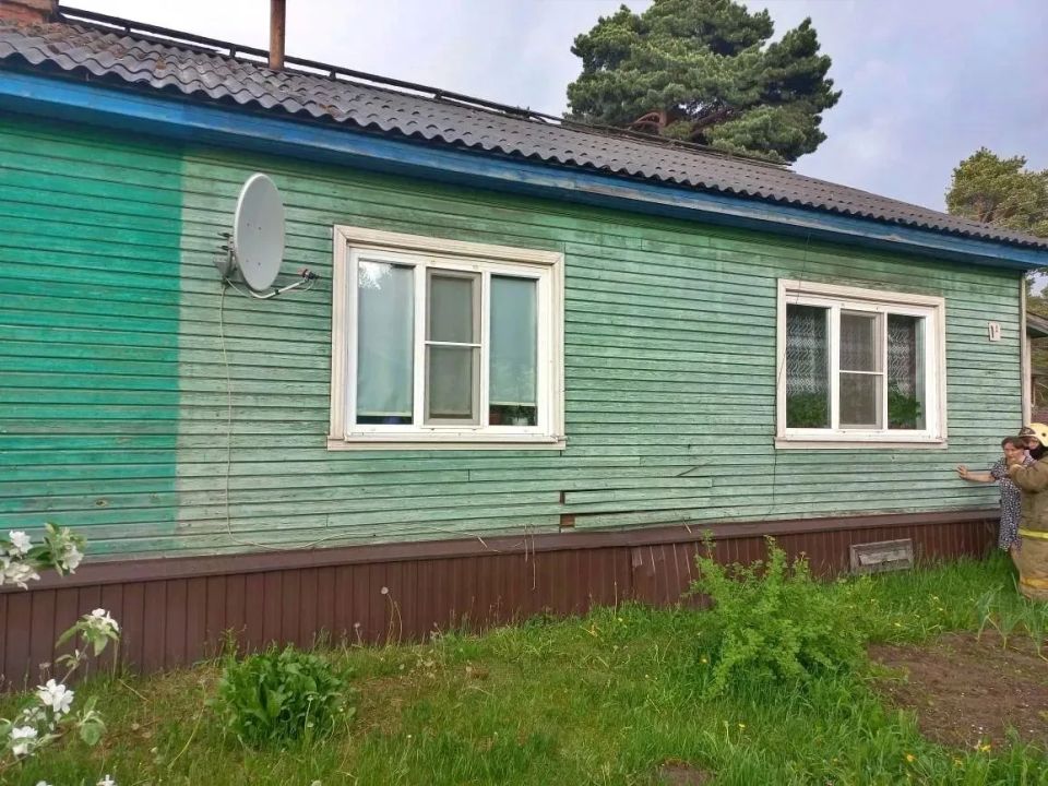 Шаровая молния пробила стену дома в Шенкурском округе Шаровая молния пробила стену дома в Шенкурском округе