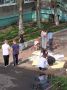 Выпускники превратили асфальт в холст для добрых пожеланий