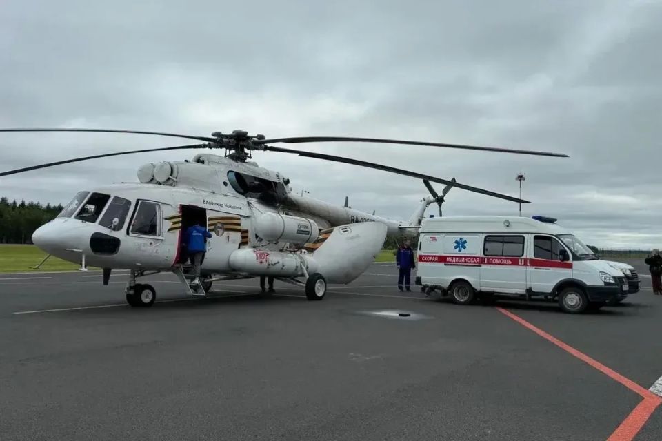 Александр Цыбульский: С начала года специалисты санитарной авиации Архангельской областной клинической больницы эвакуировали больше 900 пациентов Александр Цыбульский: С начала года специалисты санитарной авиации Архангельской областной клинической больницы эвакуировали больше 900 пациентов