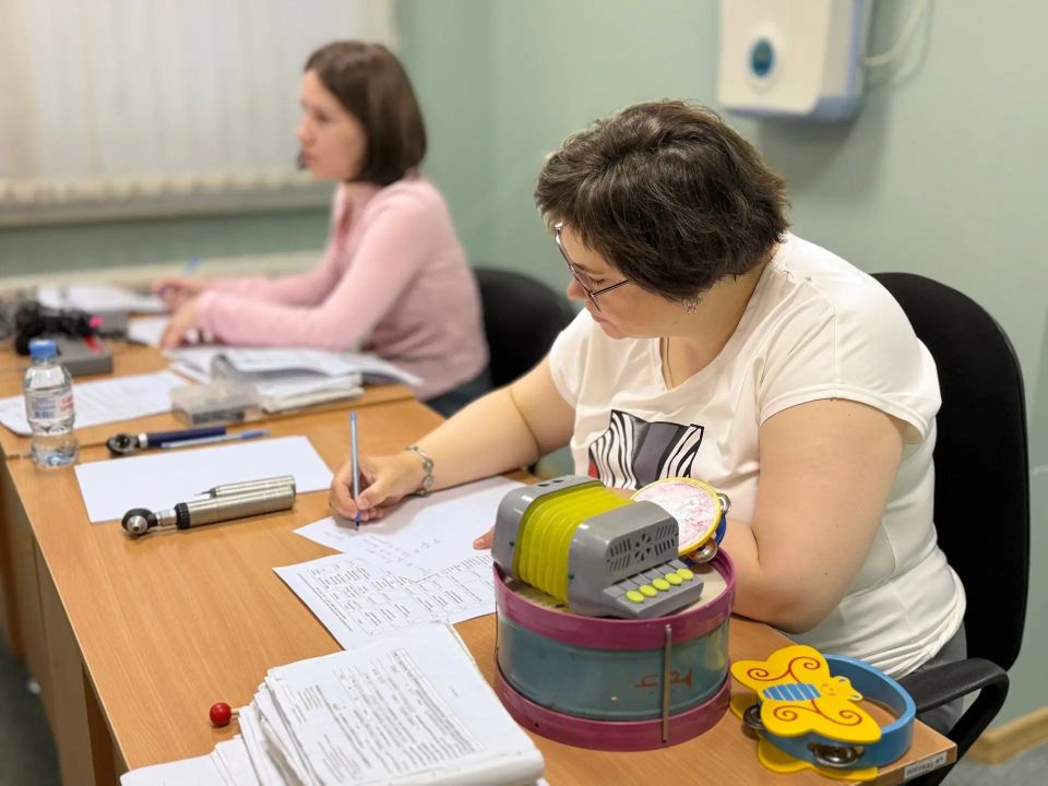Архангельске федеральные специалисты провели осмотр пациентов с глубокими нарушениями слуха Архангельске федеральные специалисты провели осмотр пациентов с глубокими нарушениями слуха