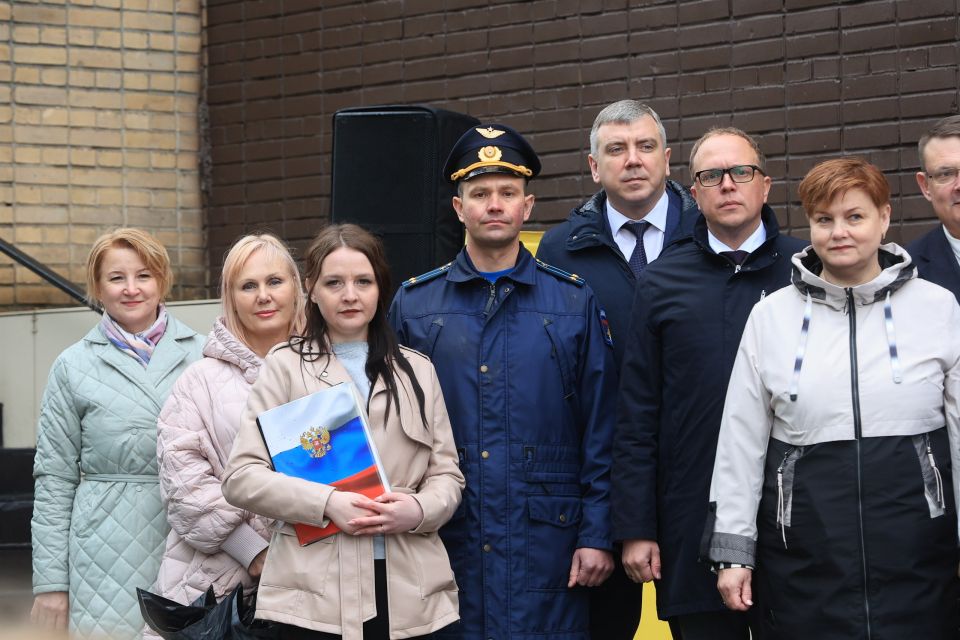 В память героя! Сегодня состоялось торжественное открытие мурала в честь Героя России Сергея Ванеева В память героя! Сегодня состоялось торжественное открытие мурала в честь Героя России Сергея Ванеева