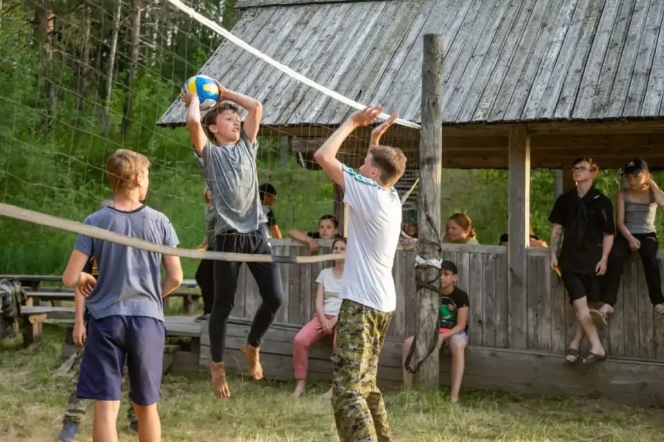 Александр Цыбульский: Этим летом различными формами отдыха и оздоровления в регионе будут охвачены более 38 тысяч ребят Александр Цыбульский: Этим летом различными формами отдыха и оздоровления в регионе будут охвачены более 38 тысяч ребят