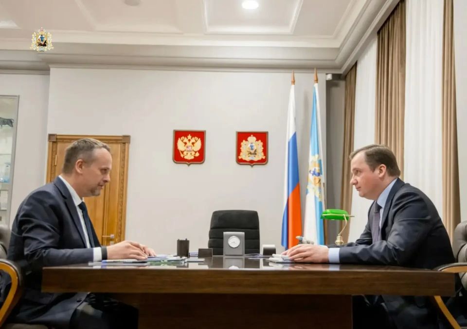 Министр транспорта Российской Федерации Андрей Никитин с рабочим визитом посетил Архангельскую область Министр транспорта Российской Федерации Андрей Никитин с рабочим визитом посетил Архангельскую область