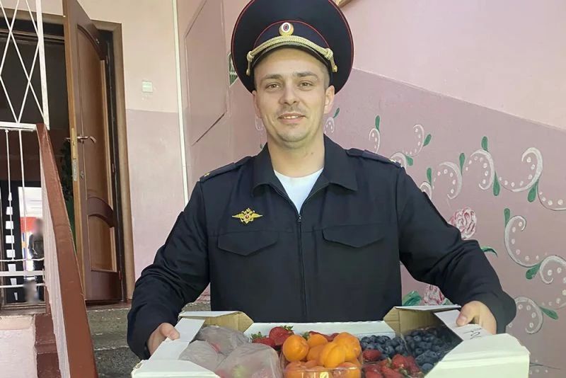 Сегодня врио начальника отдела полиции «Южный» УМВД России по г. Архангельску подполковник полиции Никита Архипов и сотрудники подразделения побывали в Архангельском центре содействия семейному устройству «Мамонтенок»