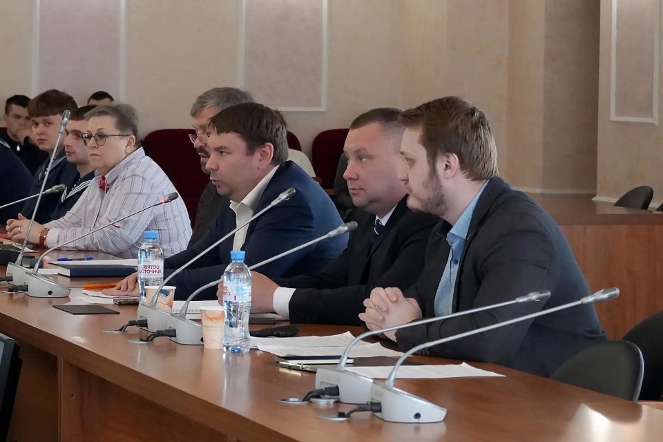 В Северном (Арктическом) федеральном университете имени М.В. Ломоносова состоялся ежегодный круглый стол «Терроризм и экстремизм: что нужно знать, чтобы обезопасить себя и близких?» В Северном (Арктическом) федеральном университете имени М.В. Ломоносова состоялся ежегодный круглый стол «Терроризм и экстремизм: что нужно знать, чтобы обезопасить себя и близких?»