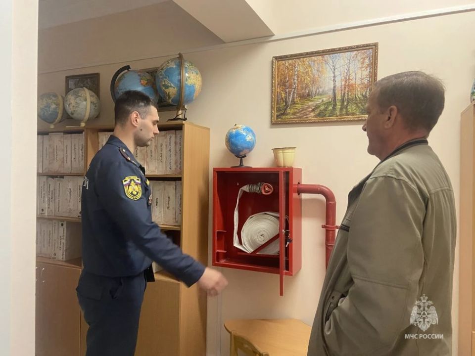 В Пинежском районе проверили безопасность зданий, где находятся малыши В Пинежском районе проверили безопасность зданий, где находятся малыши