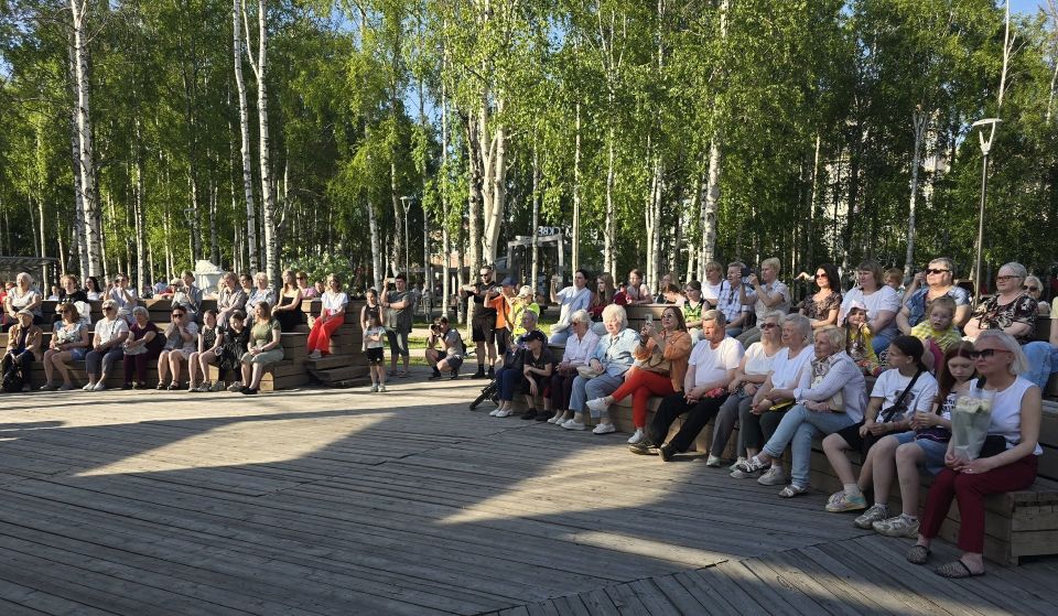 Поэт на все времена: в Соломбале открыли летний сезон вечером в честь Пушкина Поэт на все времена: в Соломбале открыли летний сезон вечером в честь Пушкина