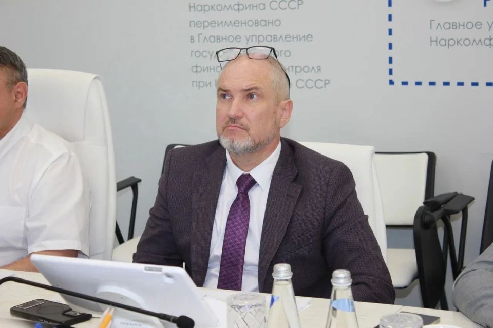 Руководитель Казначейства России Роман Артюхин провел заседание Контрольной комиссии Федерального казначейства Руководитель Казначейства России Роман Артюхин провел заседание Контрольной комиссии Федерального казначейства