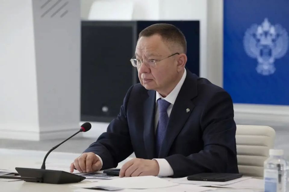 Дмитрий Чернышенко: Школьники и выпускники Соловецкой школы смогут поехать в «Артек» и на «Алые паруса» в Санкт-Петербург Дмитрий Чернышенко: Школьники и выпускники Соловецкой школы смогут поехать в «Артек» и на «Алые паруса» в Санкт-Петербург