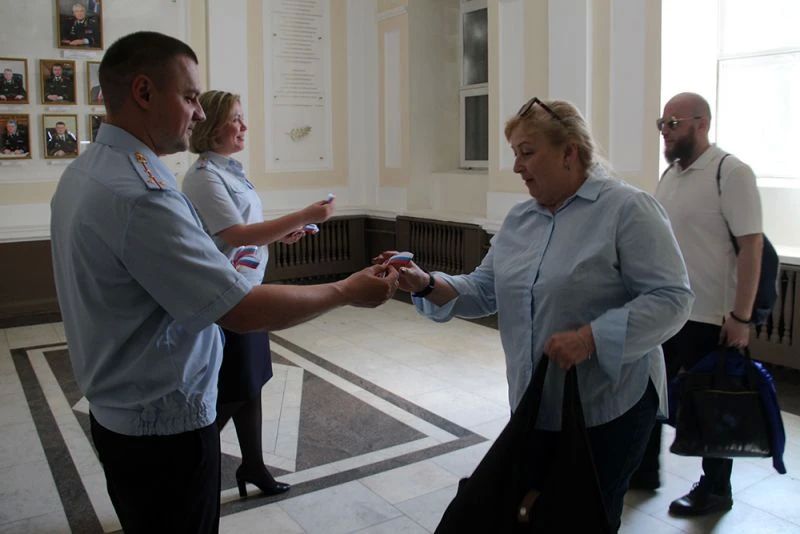 УМВД России по Архангельской области присоединилось к Всероссийской акции «Российский триколор» УМВД России по Архангельской области присоединилось к Всероссийской акции «Российский триколор»