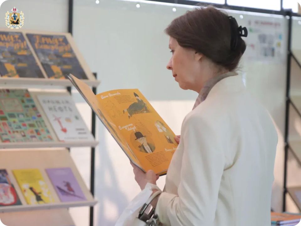 Фестиваль «Белый июнь. Книги» пройдет в Архангельске с 30 июля по 2 августа Фестиваль «Белый июнь. Книги» пройдет в Архангельске с 30 июля по 2 августа