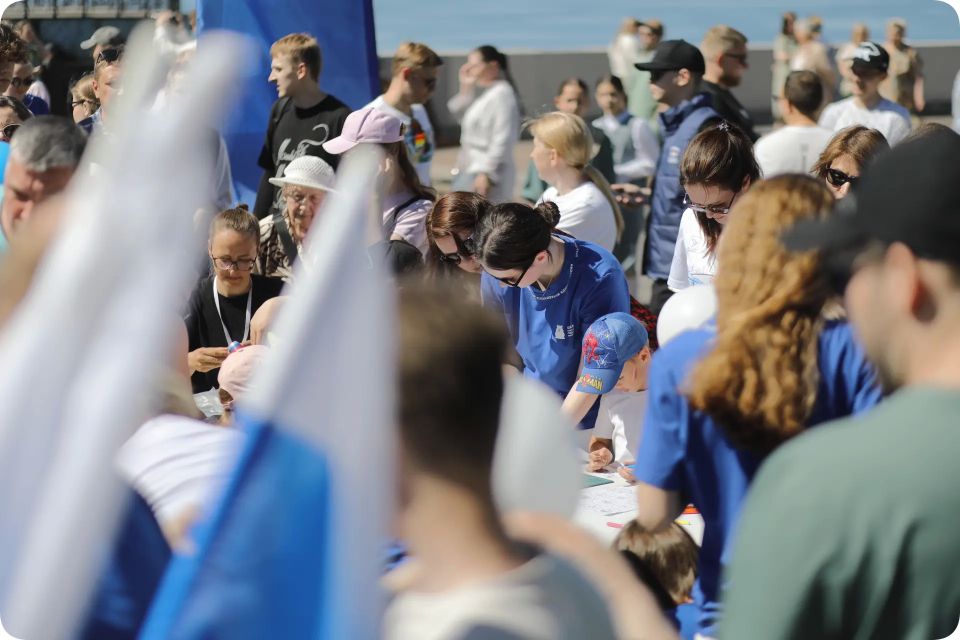 Самая популярная площадка Дня России в Архангельске — выставка, посвящённая СВО Самая популярная площадка Дня России в Архангельске — выставка, посвящённая СВО