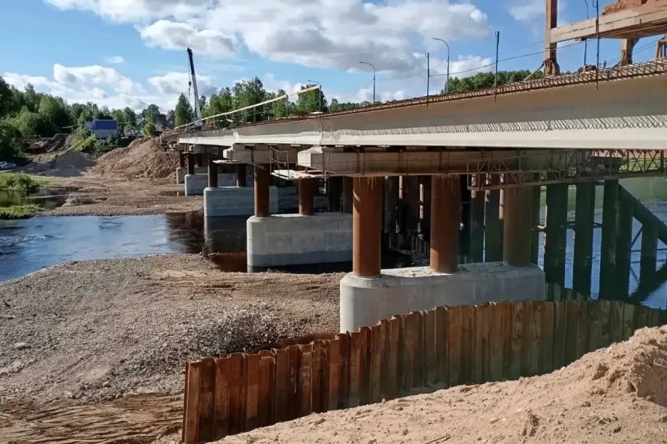 В Вельском округе продолжается капремонт моста через Вель В Вельском округе продолжается капремонт моста через Вель