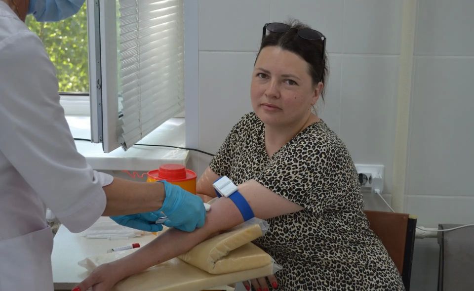 На Архангельской станции переливания крови — очередное предварительное совпадение донора и реципиента, нуждающегося в пересадке костного мозга