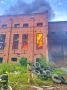 Крупный пожар в заброшенном здании в Коряжме: пламя тушили 4 часа