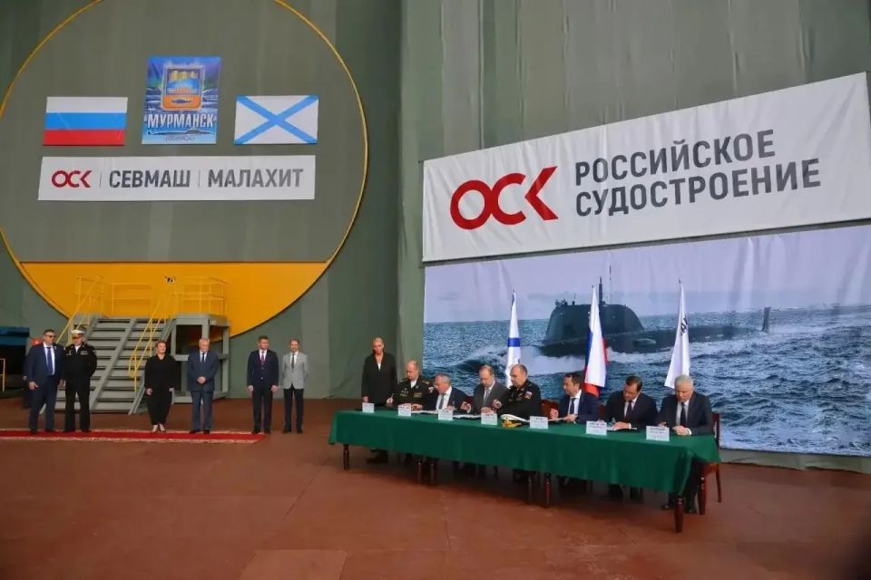 Александр Цыбульский: Сегодня мы стали свидетелями исторического события для российского флота и Архангельской области: на Севмаше заложили новый атомный подводный крейсер «Мурманск» проекта «Ясень-М» Александр Цыбульский: Сегодня мы стали свидетелями исторического события для российского флота и Архангельской области: на Севмаше заложили новый атомный подводный крейсер «Мурманск» проекта «Ясень-М»