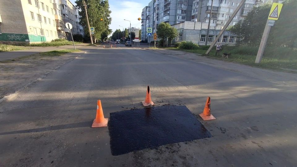 В Архангельске продолжается второй этап ямочного ремонта В Архангельске продолжается второй этап ямочного ремонта