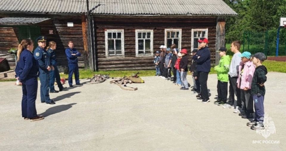 Пожарная эстафета в детском лагере МБОУ «Евдская школа» Пожарная эстафета в детском лагере МБОУ «Евдская школа»