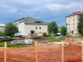 На улице Ленина в Няндоме приступили к обустройству детского городка