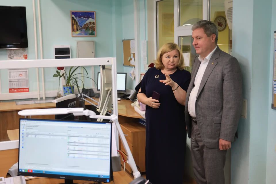 Накануне Дня медицинского работника посетил станцию скорой помощи Накануне Дня медицинского работника посетил станцию скорой помощи