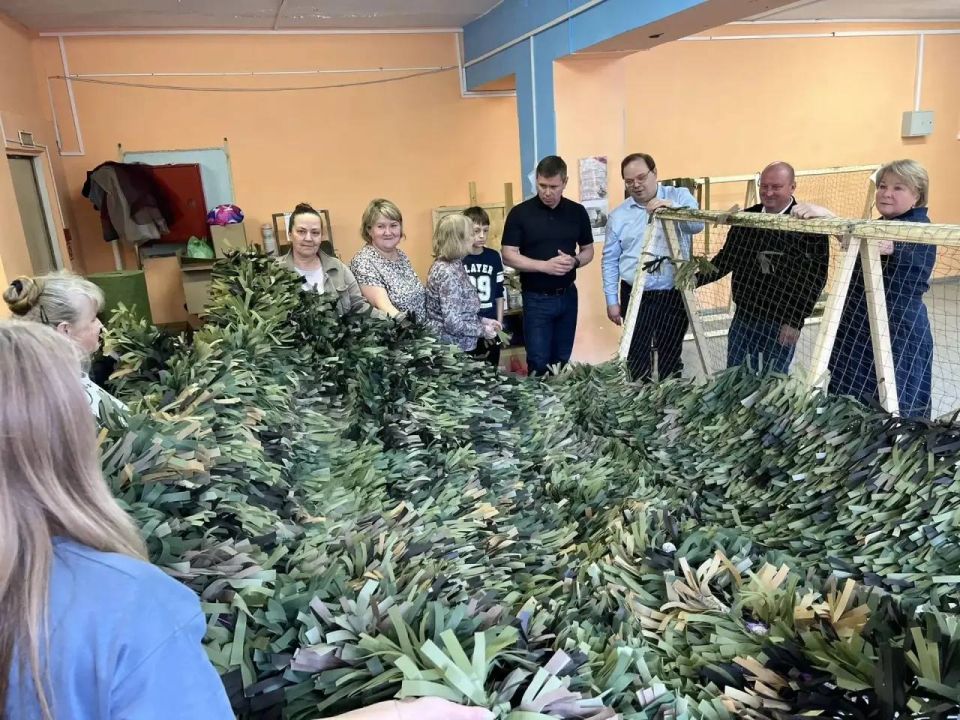 Игорь Арсентьев: Сегодня вновь посетил Плесецкий округ: большую часть поездки посвятил встречам с волонтёрскими организациями, которые делают по-настоящему важное дело для людей и нашей армии Игорь Арсентьев: Сегодня вновь посетил Плесецкий округ: большую часть поездки посвятил встречам с волонтёрскими организациями, которые делают по-настоящему важное дело для людей и нашей армии