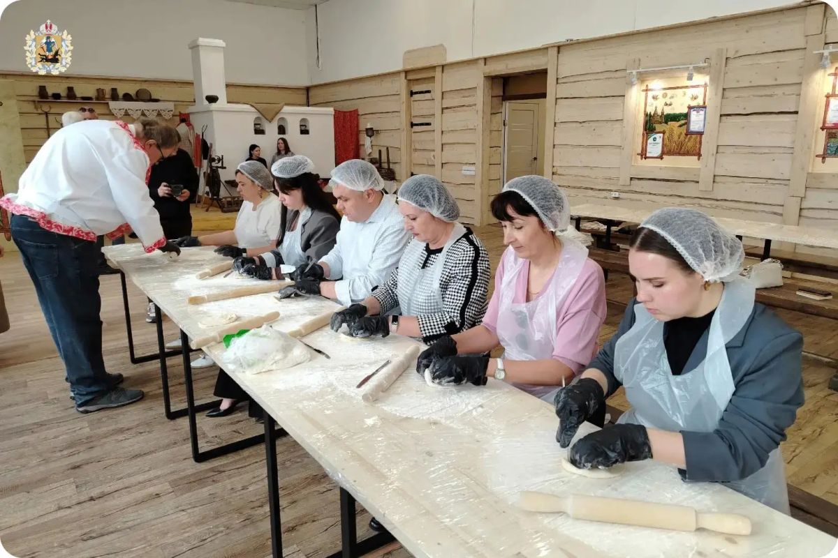 В Холмогорах открылся визит-центр «Афанасьевское подворье» В Холмогорах открылся визит-центр «Афанасьевское подворье»