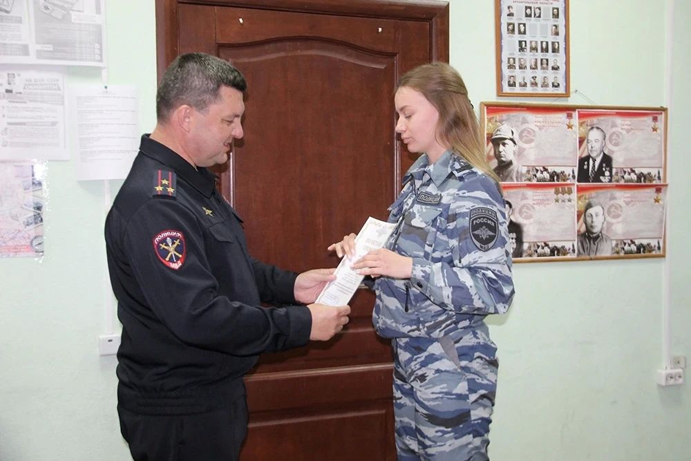 Заместитель начальника регионального УМВД – начальник полиции Алексей Кульченко поздравил сотрудников Центра кинологической службы с профессиональным праздником Заместитель начальника регионального УМВД – начальник полиции Алексей Кульченко поздравил сотрудников Центра кинологической службы с профессиональным праздником