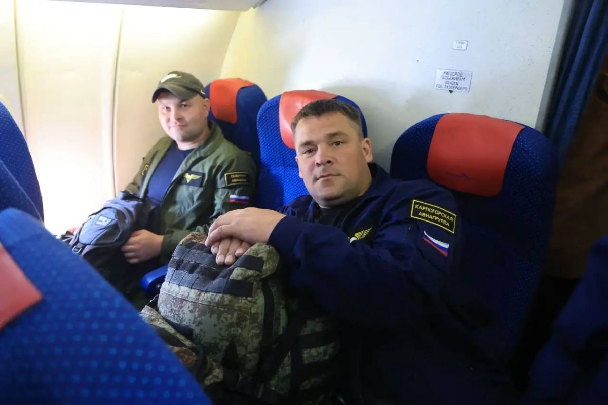 Александр Цыбульский: 50 сотрудников Единого лесопожарного центра отправились сегодня на помощь коллегам в Томскую область, где ситуация резко обострилась две недели назад Александр Цыбульский: 50 сотрудников Единого лесопожарного центра отправились сегодня на помощь коллегам в Томскую область, где ситуация резко обострилась две недели назад