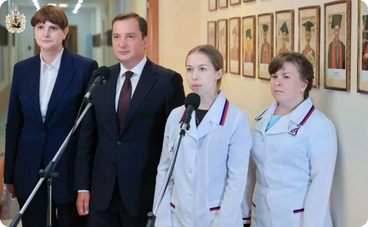 Губернатор Александр Цыбульский представил опыт Архангельской области по наставничеству в сфере здравоохранения в ходе совещания Президента России с членами Правительства Губернатор Александр Цыбульский представил опыт Архангельской области по наставничеству в сфере здравоохранения в ходе совещания Президента России с членами Правительства