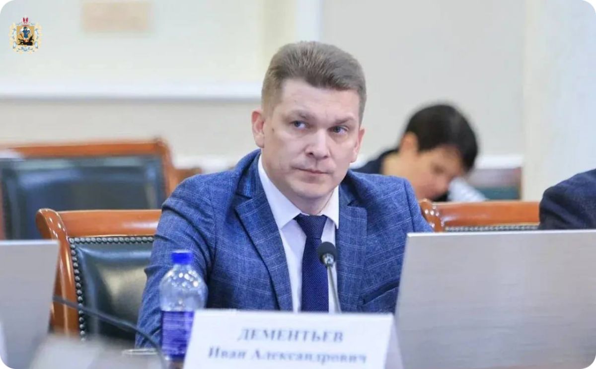 Губернатор Александр Цыбульский провел заседание координационного совета глав муниципалитетов Архангельской области Губернатор Александр Цыбульский провел заседание координационного совета глав муниципалитетов Архангельской области