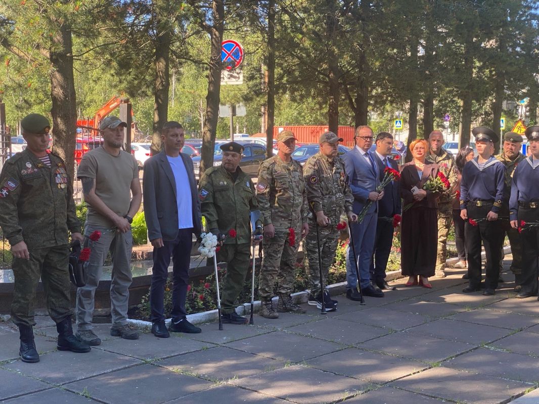 В Архангельске почтили память ветеранов боевых действий В Архангельске почтили память ветеранов боевых действий