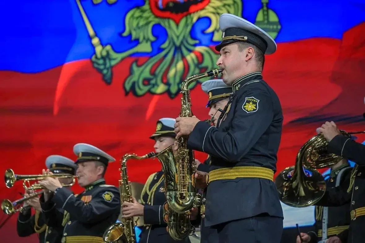 Александр Цыбульский: Военные песни всегда были частью солдатской жизни: они поддерживали в трудные минуты, помогали сохранять веру, напоминали о доме, семье и Родине Александр Цыбульский: Военные песни всегда были частью солдатской жизни: они поддерживали в трудные минуты, помогали сохранять веру, напоминали о доме, семье и Родине