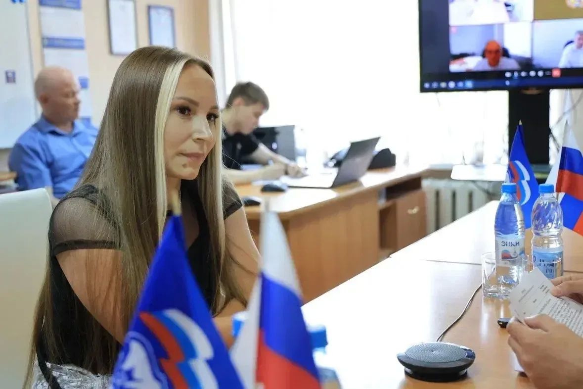 Александр Цыбульский: Так совпало, что старт новой заявочной кампании проекта «Комфортное Поморье» дал сегодня в общественной приемной «Единой России» в Вельске Александр Цыбульский: Так совпало, что старт новой заявочной кампании проекта «Комфортное Поморье» дал сегодня в общественной приемной «Единой России» в Вельске
