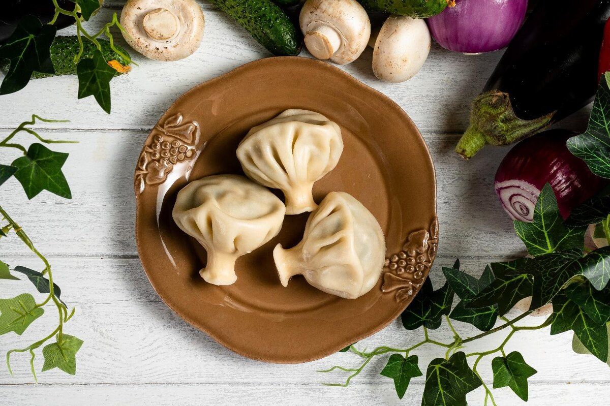 Хинкали: вкусные традиции и секреты правильного употребления любимого блюда Грузии
