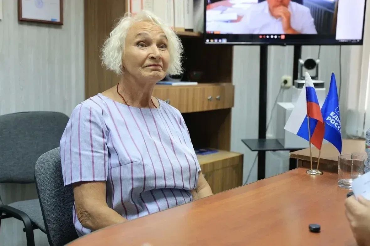 Александр Цыбульский: Встретился с жителями Устьянского округа в общественной приемной «Единой России» Александр Цыбульский: Встретился с жителями Устьянского округа в общественной приемной «Единой России»