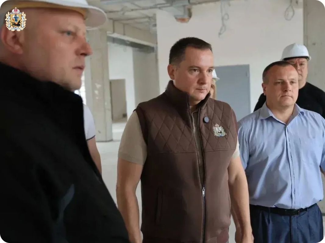 Накануне губернатор Александр Цыбульский с рабочим визитом посетил Вельский округ Накануне губернатор Александр Цыбульский с рабочим визитом посетил Вельский округ