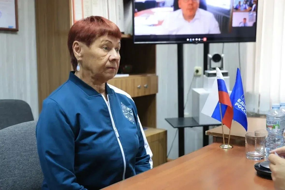 Александр Цыбульский: Встретился с жителями Устьянского округа в общественной приемной «Единой России» Александр Цыбульский: Встретился с жителями Устьянского округа в общественной приемной «Единой России»