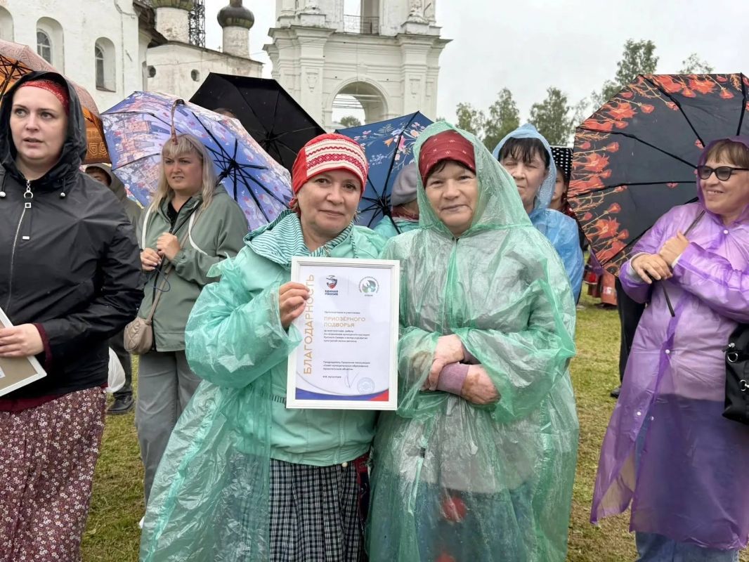 Игорь Арсентьев: Сегодня Каргополь снова удивил: в честь 880летия города прошла большая ярмарка народных мастеров Игорь Арсентьев: Сегодня Каргополь снова удивил: в честь 880летия города прошла большая ярмарка народных мастеров