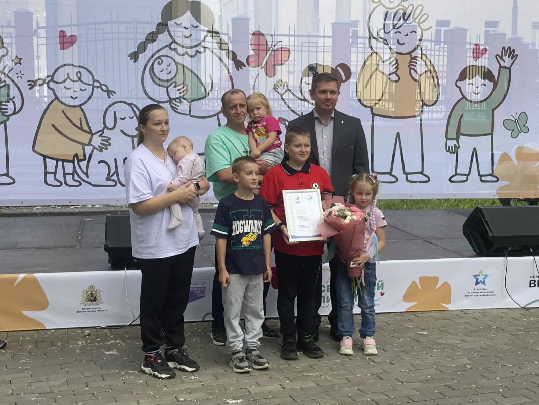 Сегодня Петровский парк стал центром семейного тепла Сегодня Петровский парк стал центром семейного тепла
