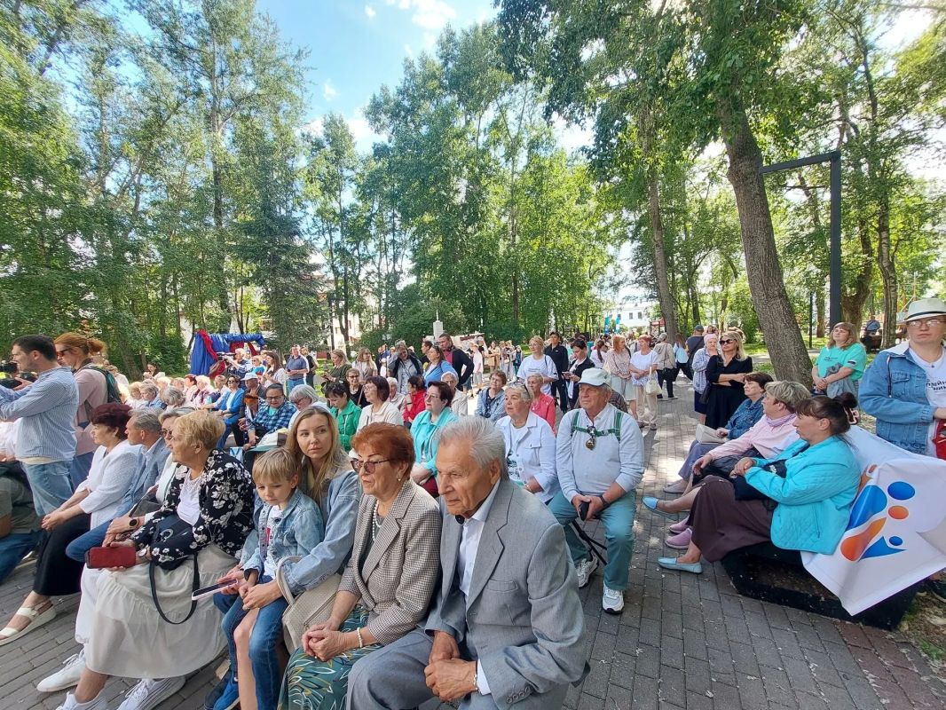 Петровский парк стал центром семейного тепла Петровский парк стал центром семейного тепла