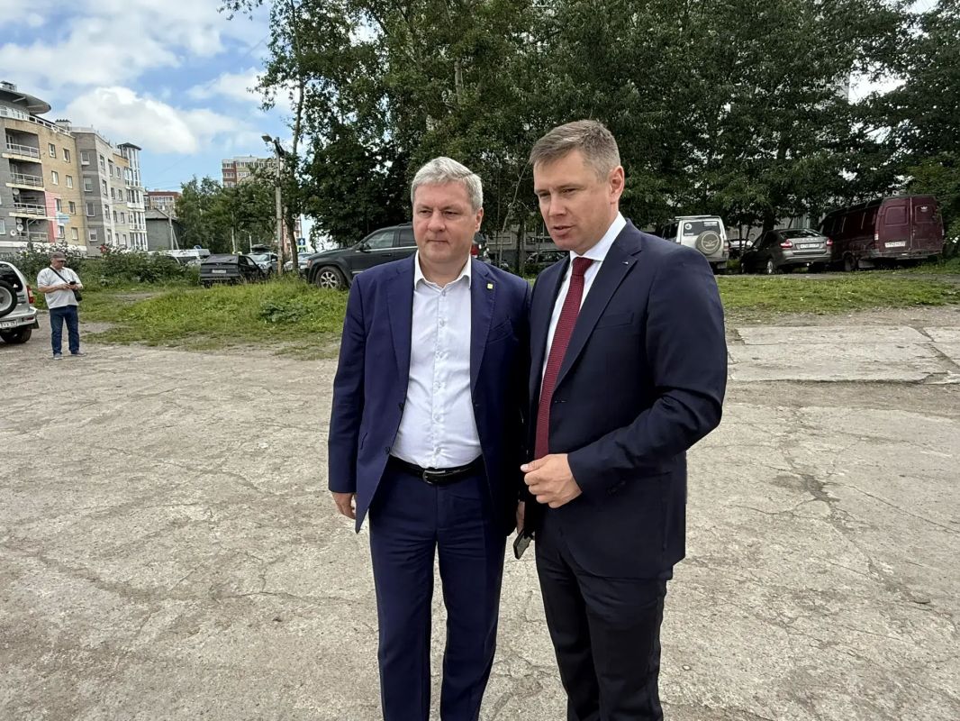 Готовим к благоустройству участок набережной Георгия Седова у здания Северного УГМС - от улицы Маяковского до Беломорской Флотилии Готовим к благоустройству участок набережной Георгия Седова у здания Северного УГМС - от улицы Маяковского до Беломорской Флотилии