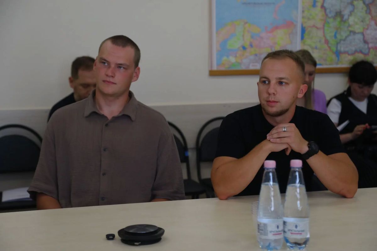 Александр Цыбульский: Встретился с жителями Виноградовского округа в общественной приемной местного отделения «Единой России» Александр Цыбульский: Встретился с жителями Виноградовского округа в общественной приемной местного отделения «Единой России»