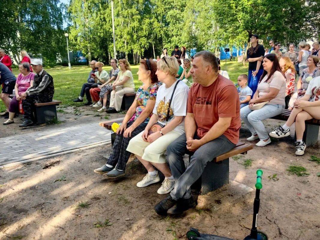 В Архангельске появилось новое место проведения концертов и творческих встреч - «Музыкальный пятачок» В Архангельске появилось новое место проведения концертов и творческих встреч - «Музыкальный пятачок»