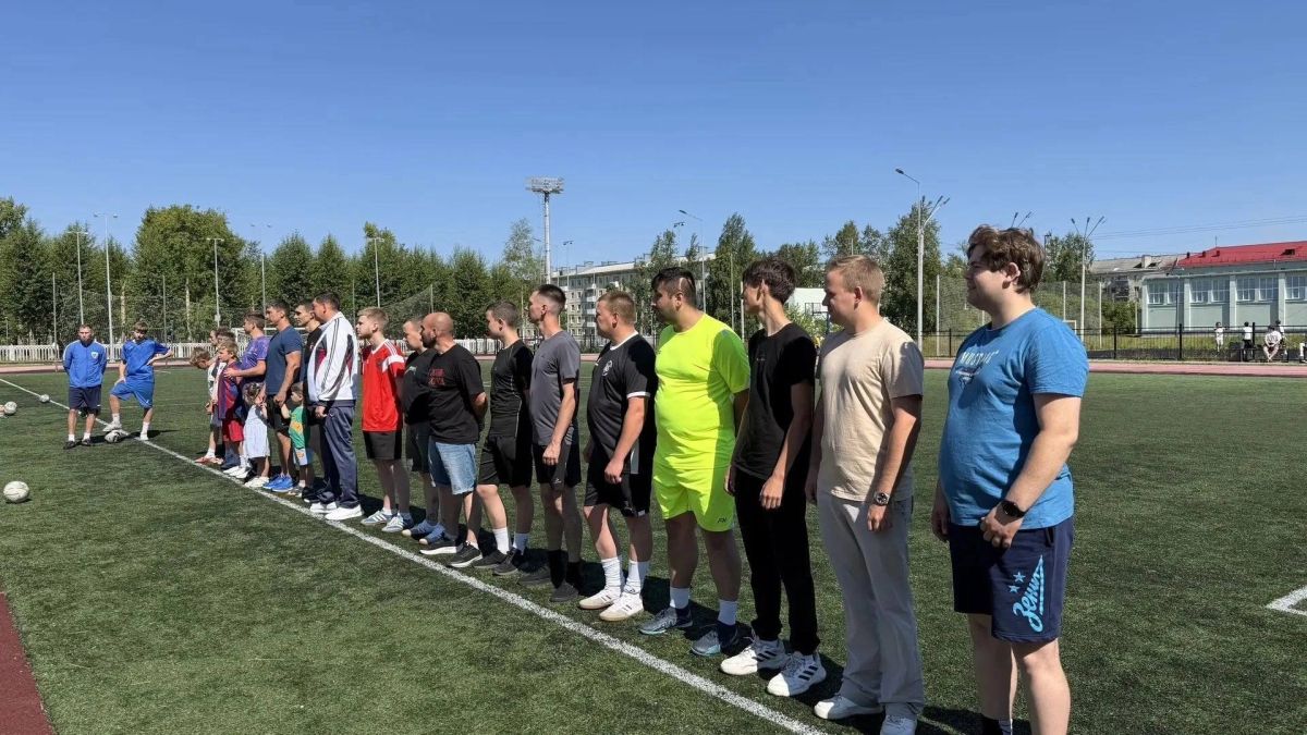 Игорь Арсентьев: Во время вчерашней поездки в Нёноксу Александр Шевченко рассказал о региональном проекте «СВОи в спорте» и пригласил присоединиться к одной из таких тренировок Игорь Арсентьев: Во время вчерашней поездки в Нёноксу Александр Шевченко рассказал о региональном проекте «СВОи в спорте» и пригласил присоединиться к одной из таких тренировок