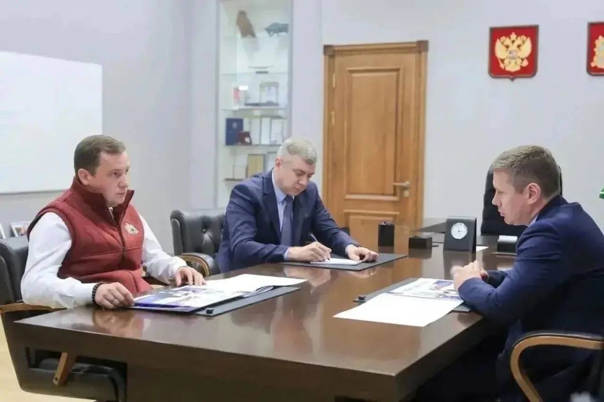 Игорь Арсентьев: Сегодня день рождения Губернатора Архангельской области Александра Витальевича Цыбульского Игорь Арсентьев: Сегодня день рождения Губернатора Архангельской области Александра Витальевича Цыбульского