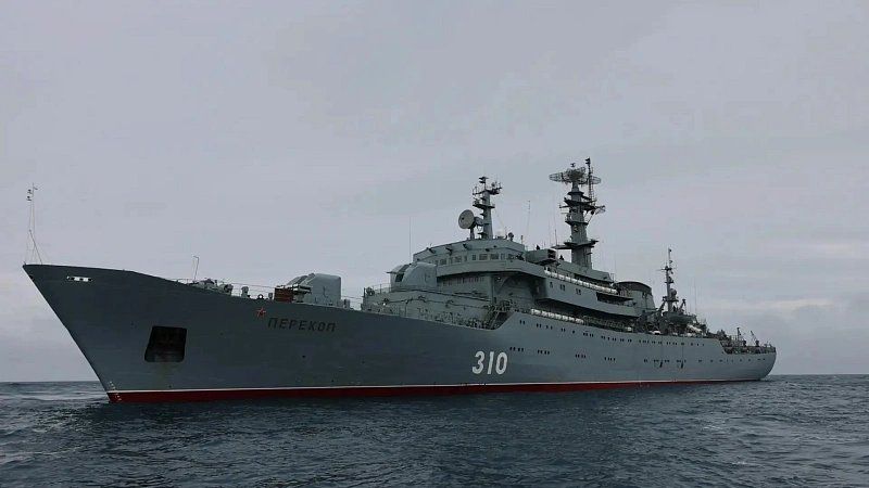Учебный корабль «Перекоп» снова в Архангельске!