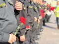 Курсанты учебного корабля «Перекоп» почтили память защитников Отечества в Архангельске